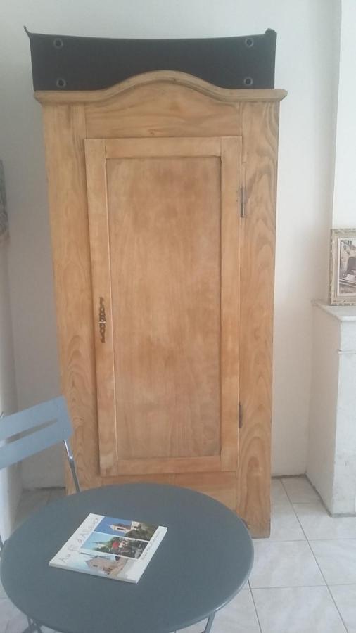 Appartement Dans Hameau Provencal Allauch Luaran gambar
